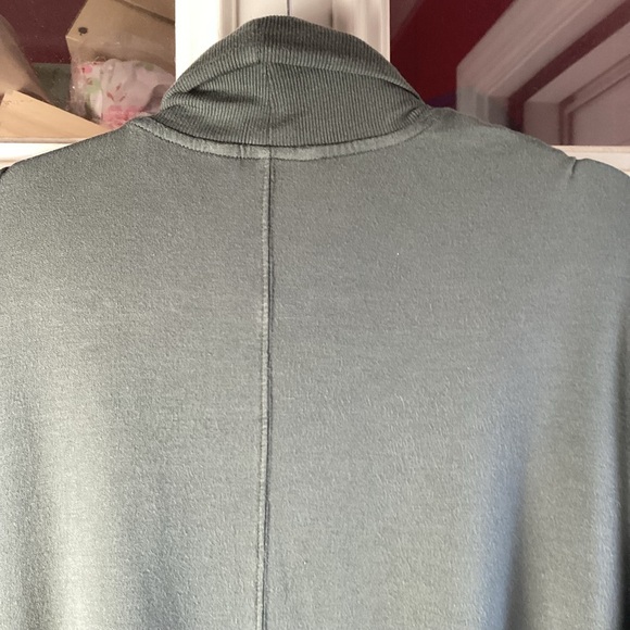 Athleta paranayama Restore Wrap Open Front Loungewear Textured Green Cardigan L - Picture 7 of 8